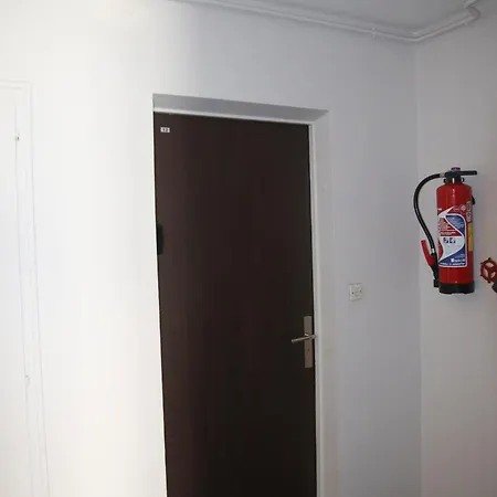 Apartment Le Petit Robinson - - 4 People